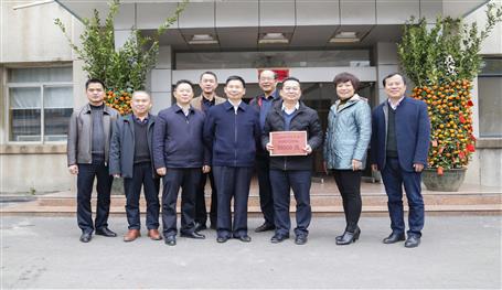 暖心！侯立林到公司送來春節(jié)慰問